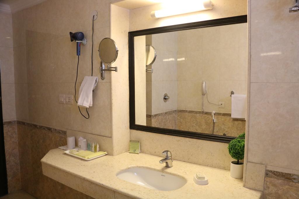 The Janpath Hotel New Delhi Eksteriør bilde